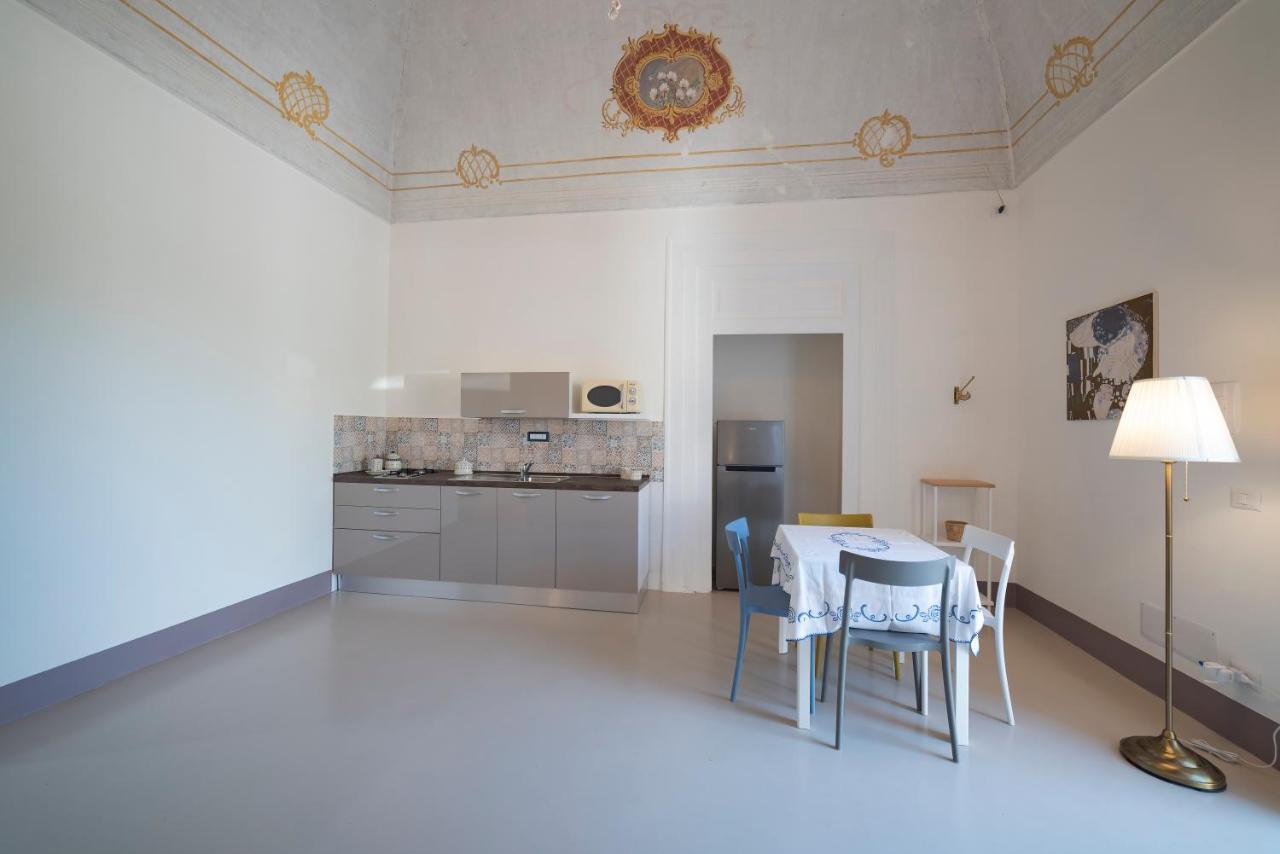 La Poetica In Villa Eldorado Procida Bagian luar foto