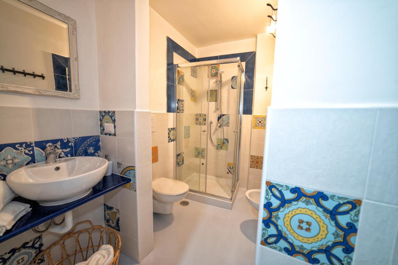 La Poetica In Villa Eldorado Procida Bagian luar foto